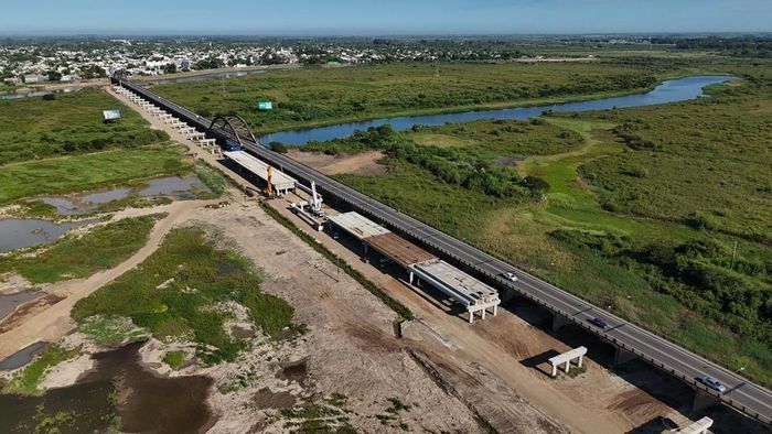 El nuevo Puente Carretero recibió la primera viga fabricada en Santa Fe - 4