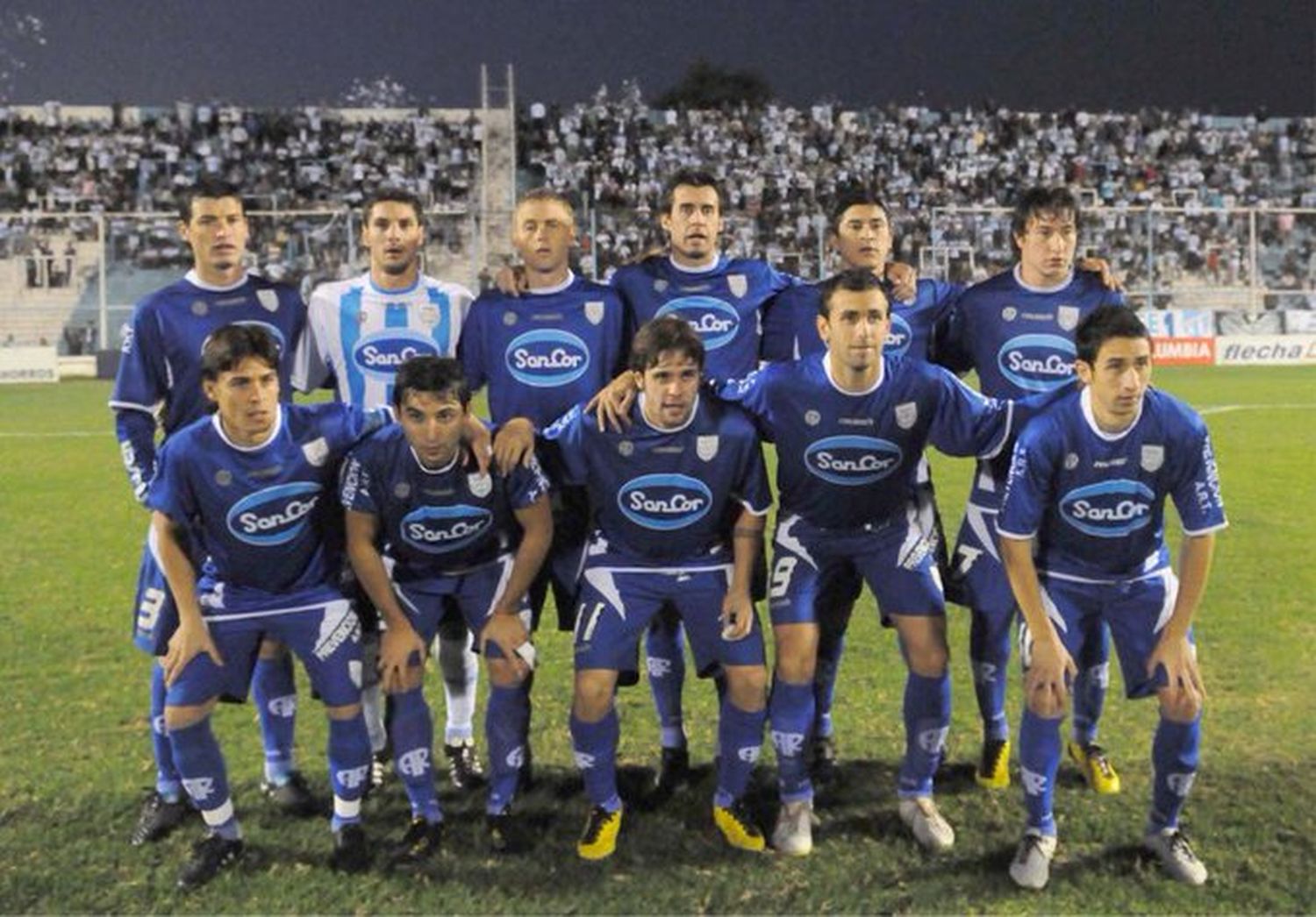 Atlético de Rafaela y Ferro abren la jornada