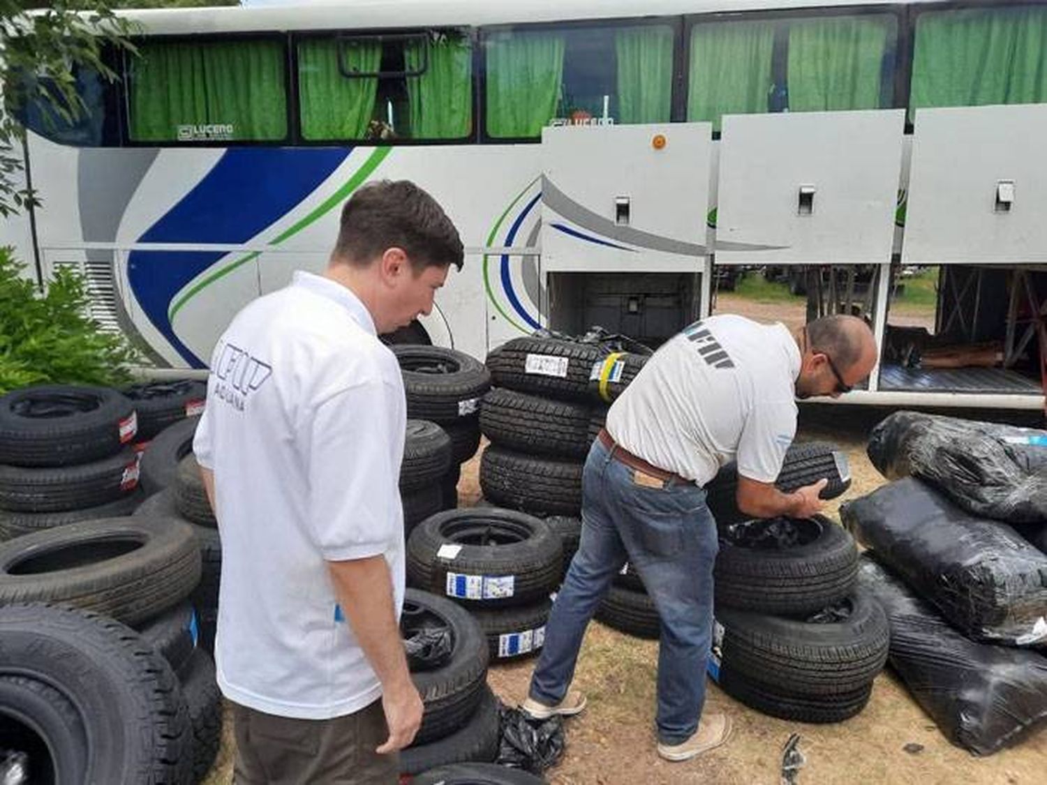 La Aduana nuevamente secuestró 195 neumáticos