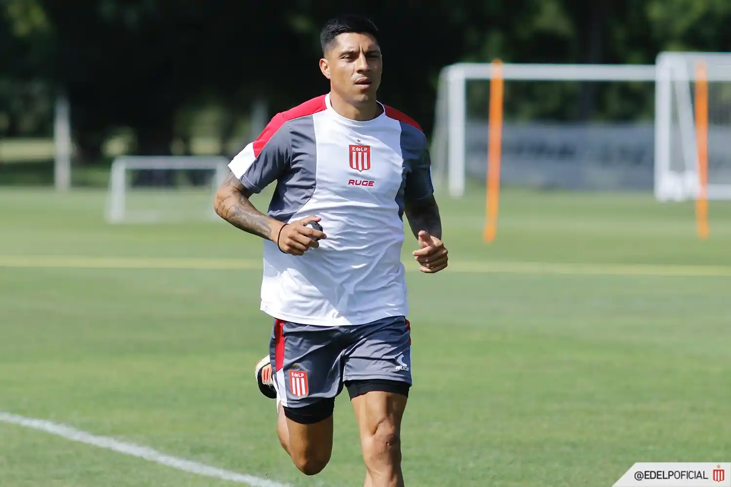 Enzo Pérez tuvo su primera práctica en Estudiantes.