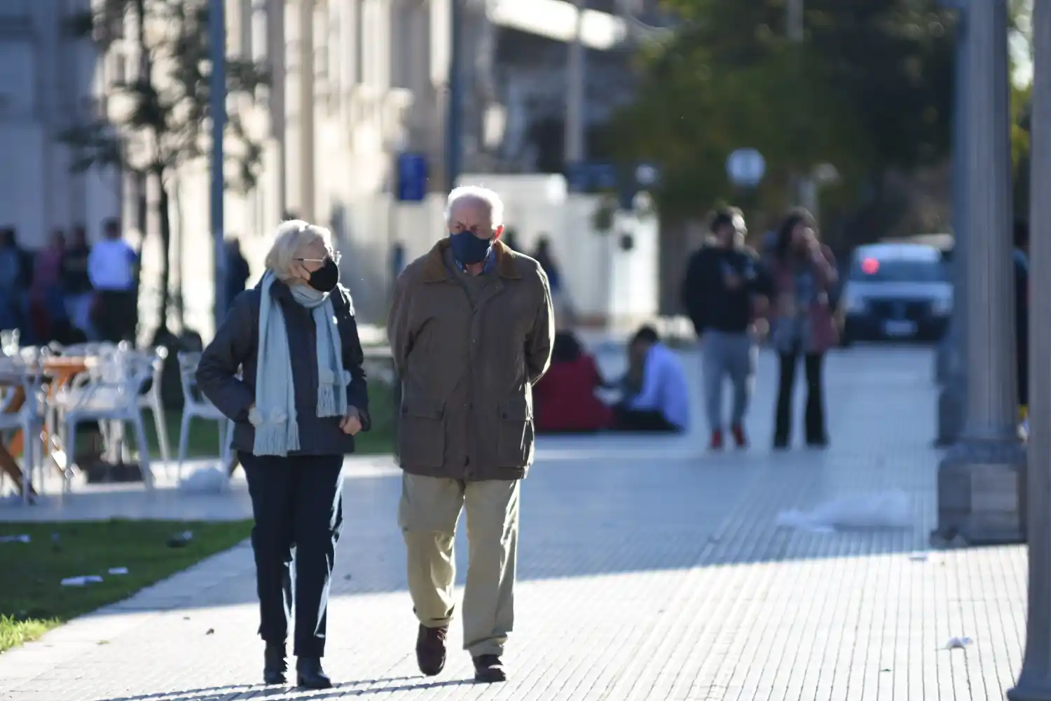 Jueves despejado y fresco en la ciudad de Santa Fe