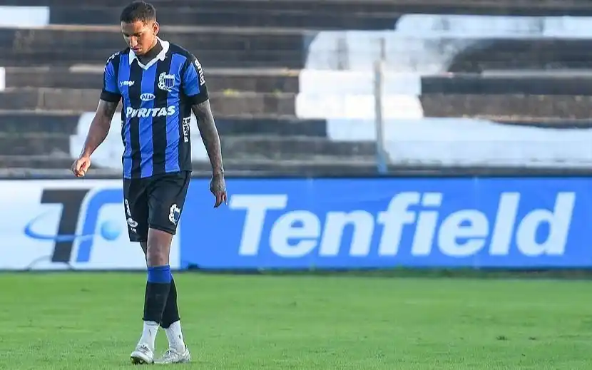 ¿Quién era Juan Izquierdo, el jugador uruguayo fallecido tras una arritmia?