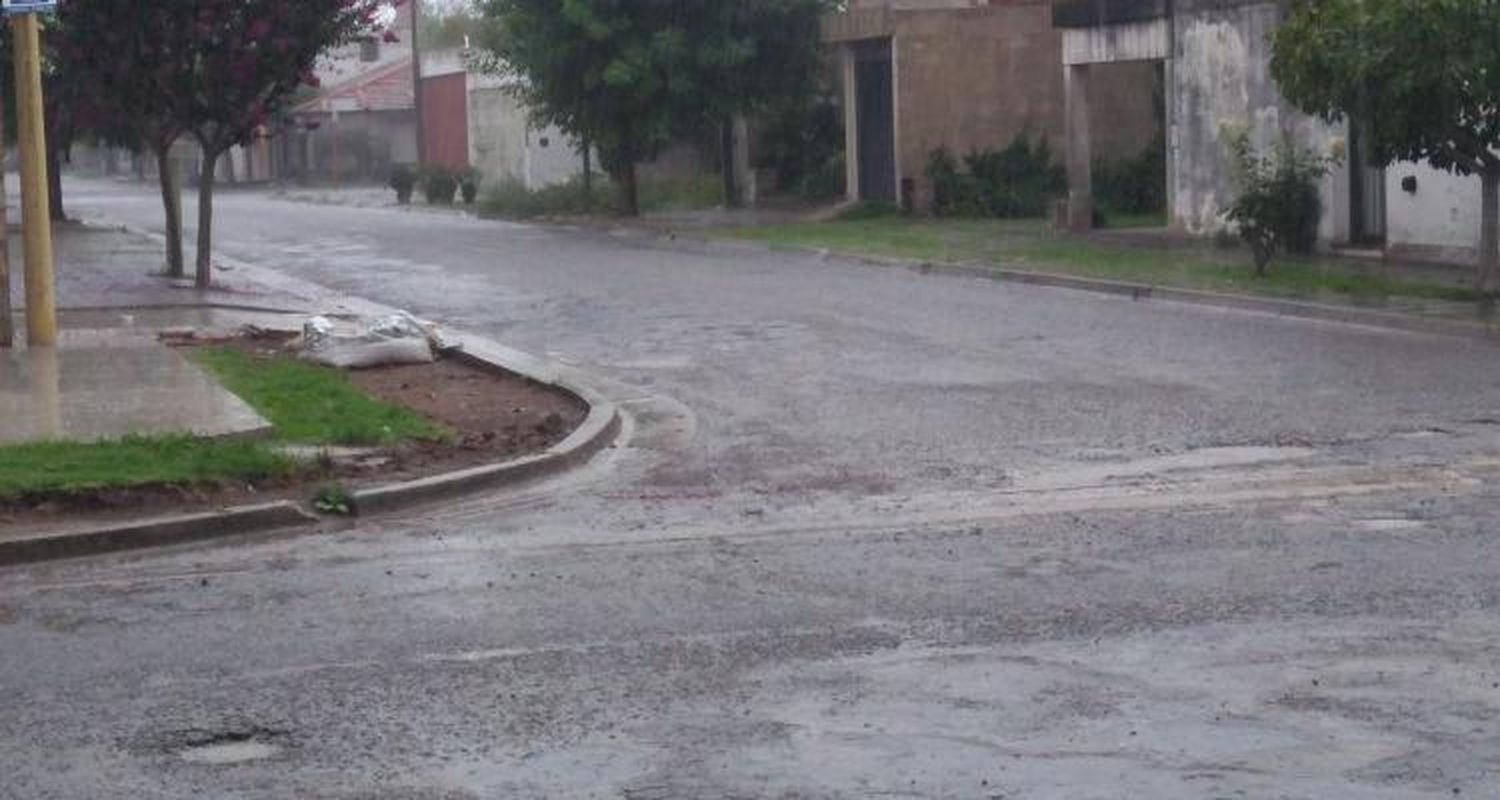 Según el Servicio Meteorológico Nacional, habrá “lluvias intensas y tormentas fuertes” todo el día