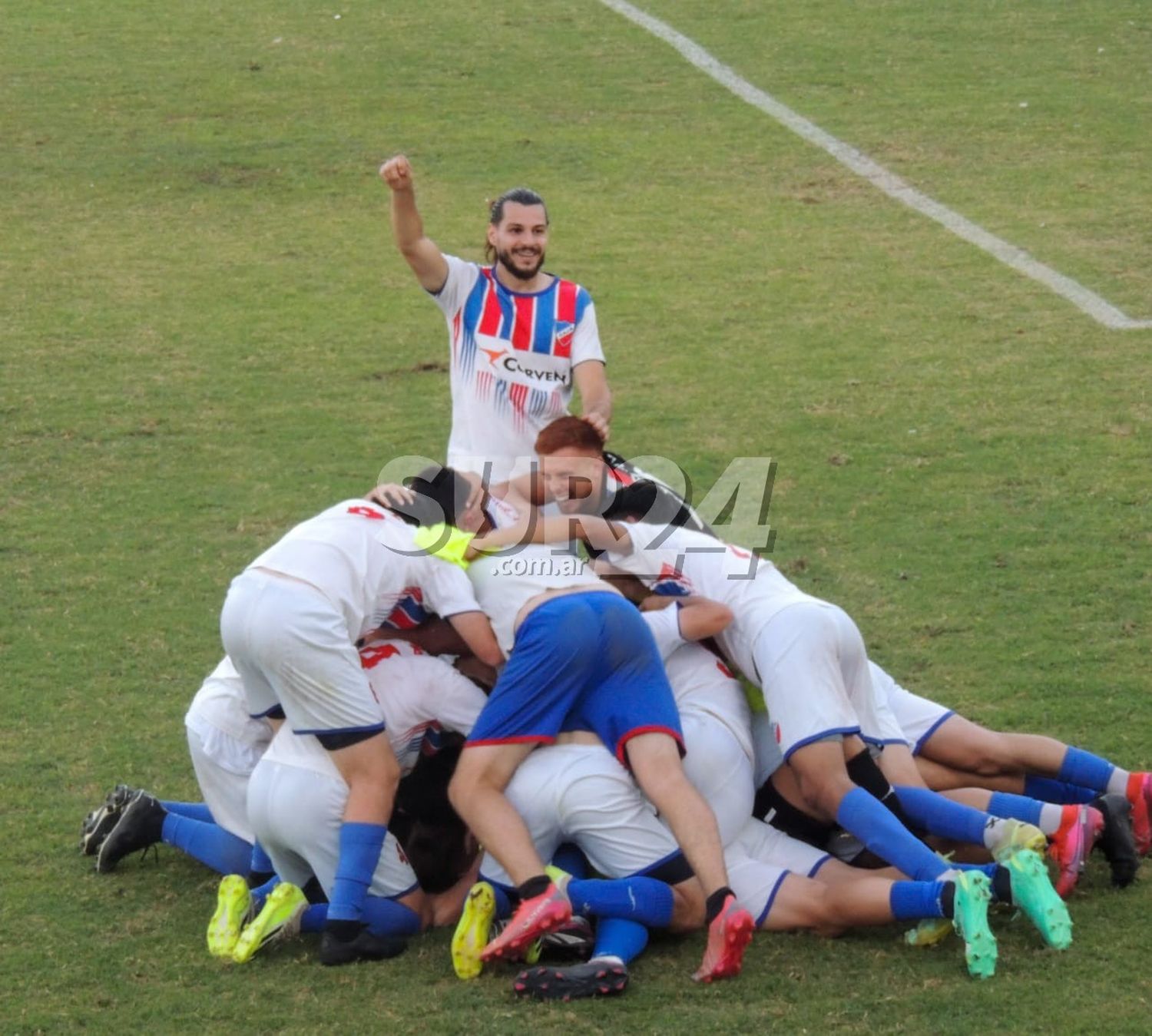 El "Trico" ganó como local y ahora tendrá la chance de que, con un empate, se pueda coronar como campeón 2023. Foto: Sur24.