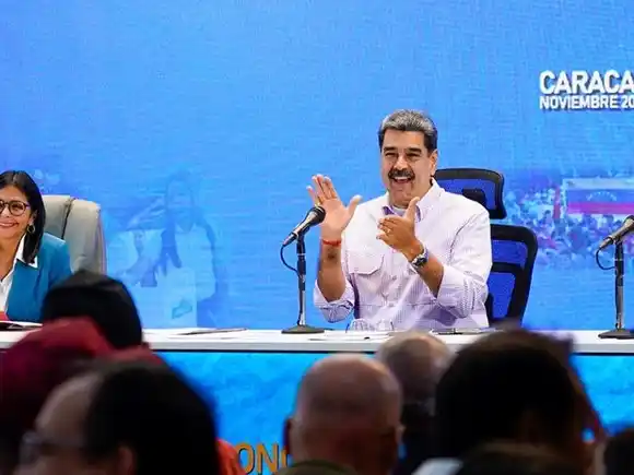 Maduro anuncia que Venezuela está lista para exportar gas a Colombia