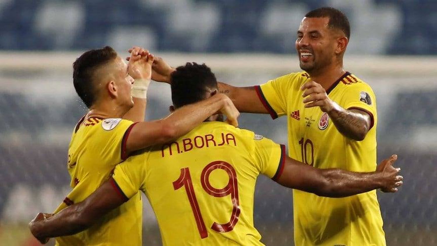 Con golazo de Cardona, Colombia venció a Ecuador en su debut