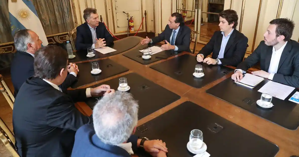 El Gobierno anunció un paquete de beneficios para las industrias textil, del calzado y marroquinería