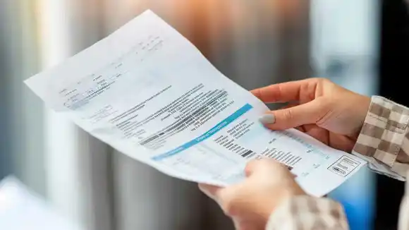 El Gobierno frena la indexación automática y limita los aumentos de tarifas en abril