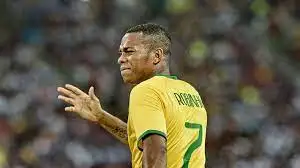 Robinho ya cumple la condena por violación