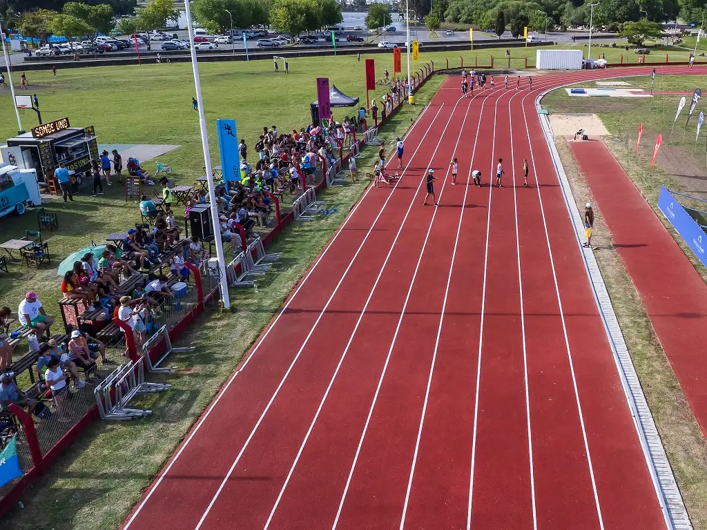 Inauguracion pista atletismo 23 11 24 - 3