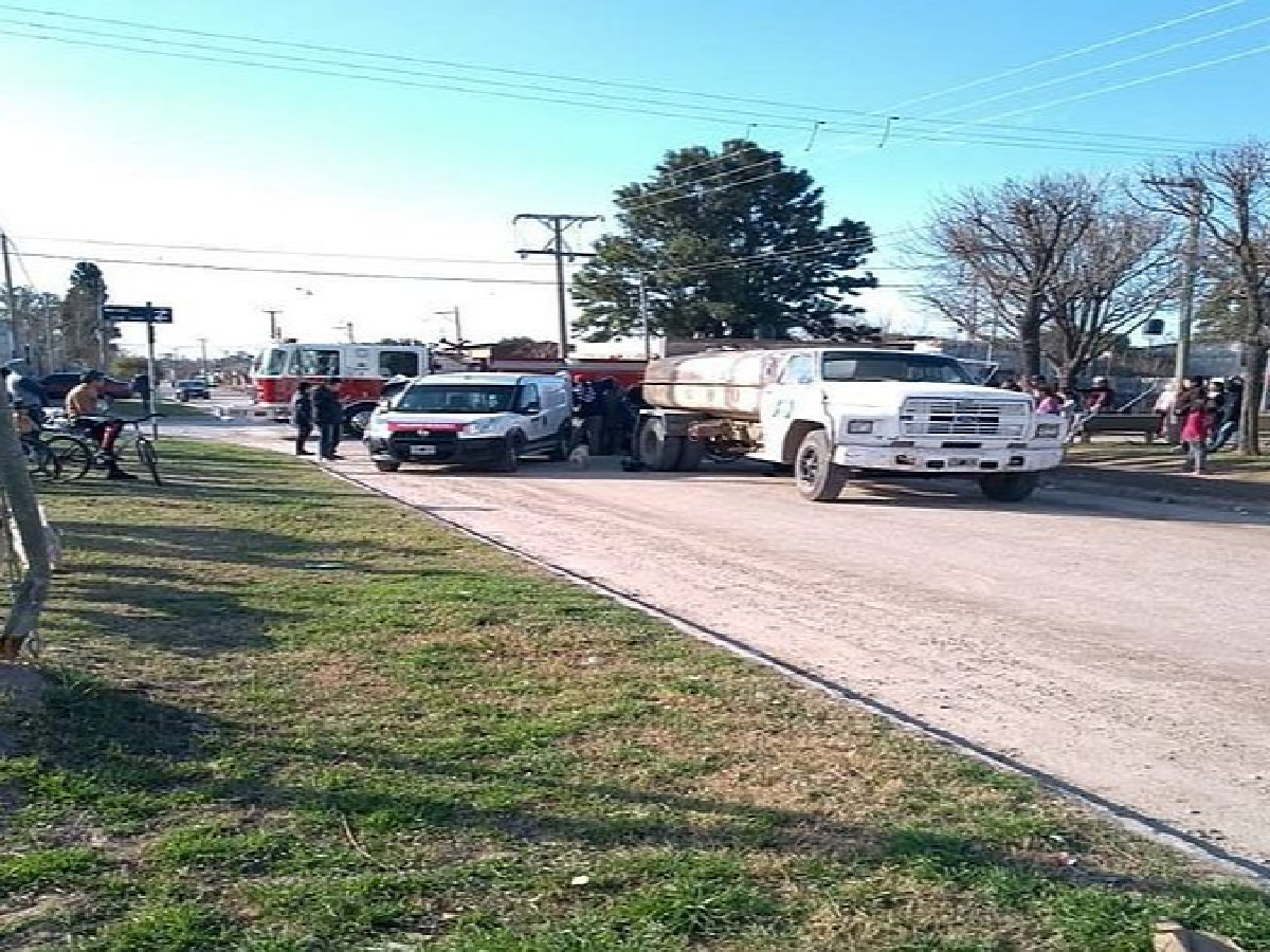 San Jorge: mujer motociclista muere al chocar con un camión 