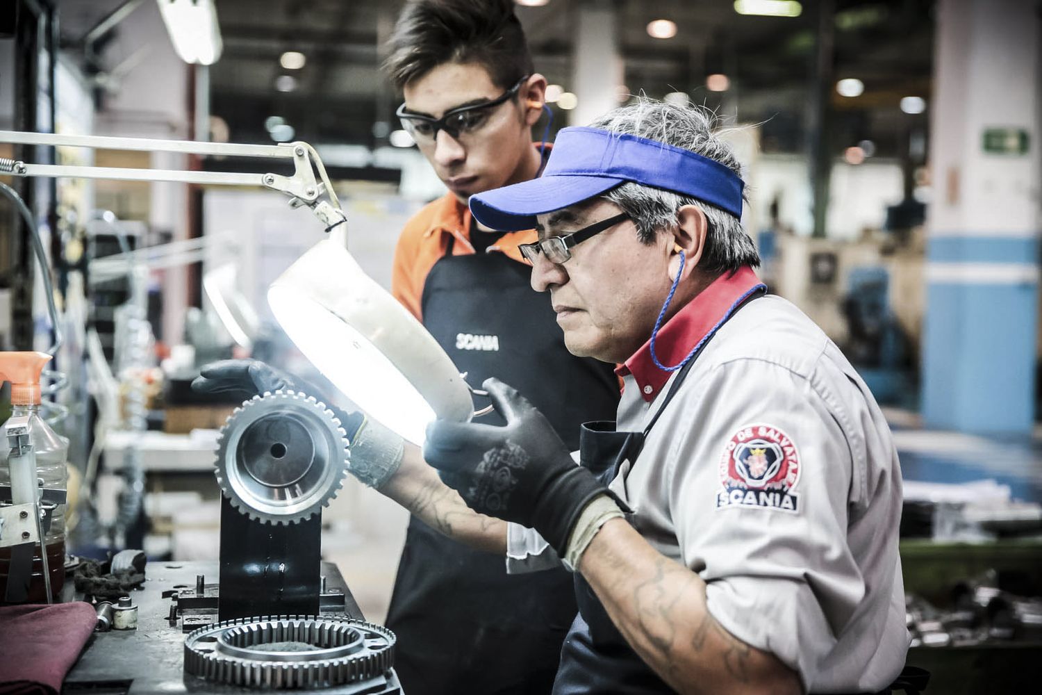 La actividad industrial subió 3,6 por ciento en marzo y la construcción 1,9 %