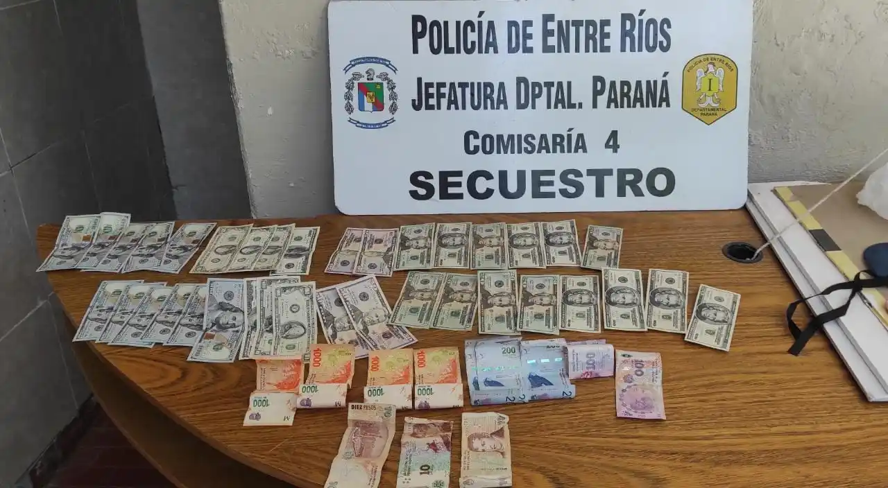 Adolescente detenido con importante suma de dinero y un arma de fuego