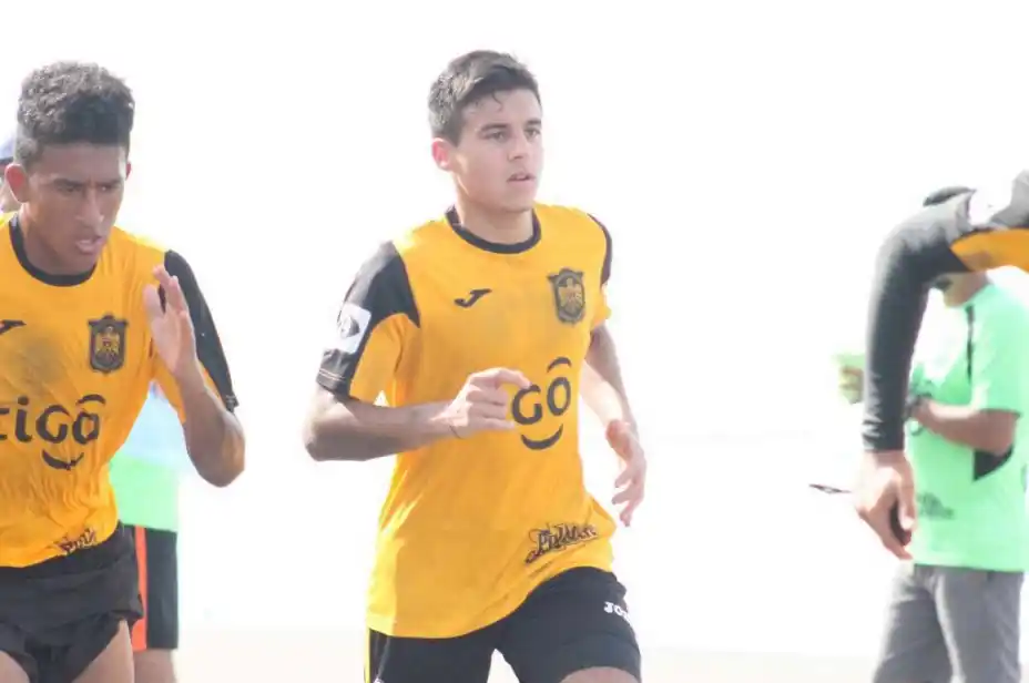 Claudio Pombo jugará en el fútbol de El Salvador