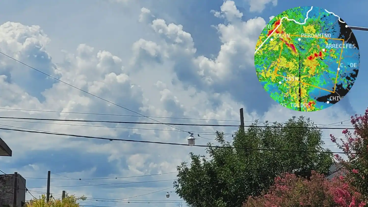 El aviso a corto plazo para la tarde de este sábado: tormentas fuertes y lluvias intensas.