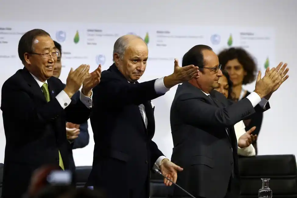 La cumbre de París cerró un acuerdo histórico por el cambio climático