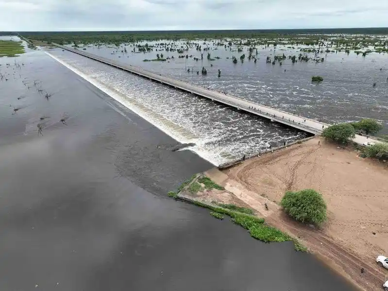 Crecida del Pilcomayo: La red vial posibilita 
llegar con la asistencia a comunidades limítrofes