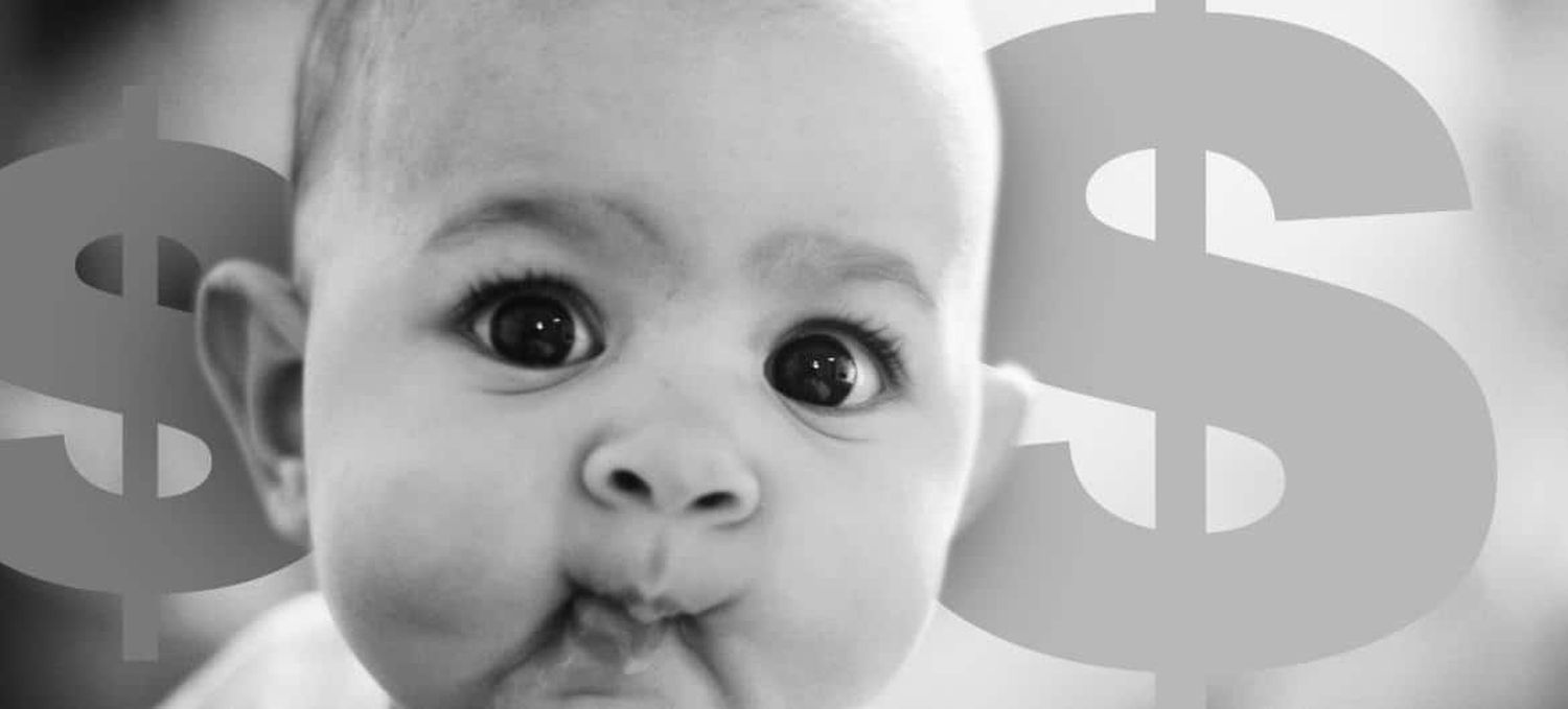 Los productores de leche de fórmula para bebés pagan a las redes sociales para promover sus ventas