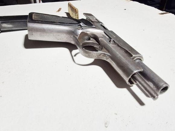 Secuestran un arma de fuego y detienen a un hombre por privación ilegítima de la libertad