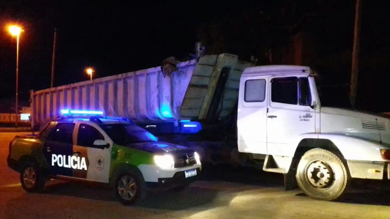 Secuestraron un camión por pedido de la Justicia