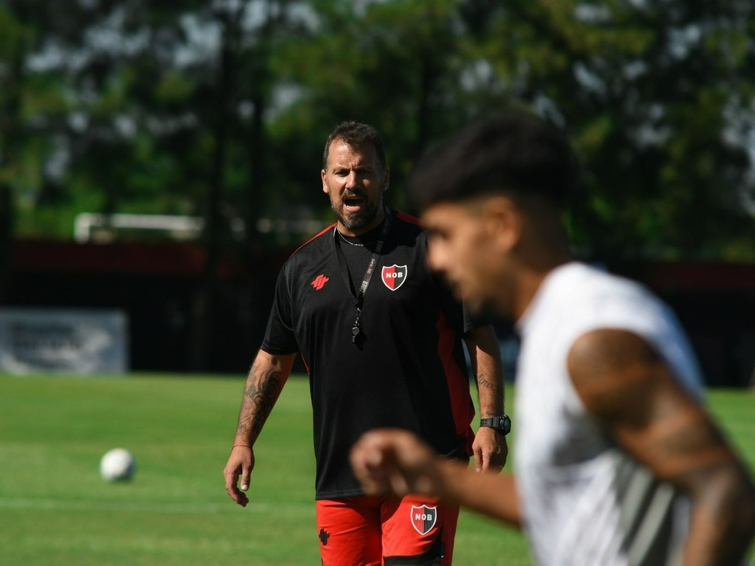 El "Ogro" tuvo su primer encuentro con los jugadores de Newell's