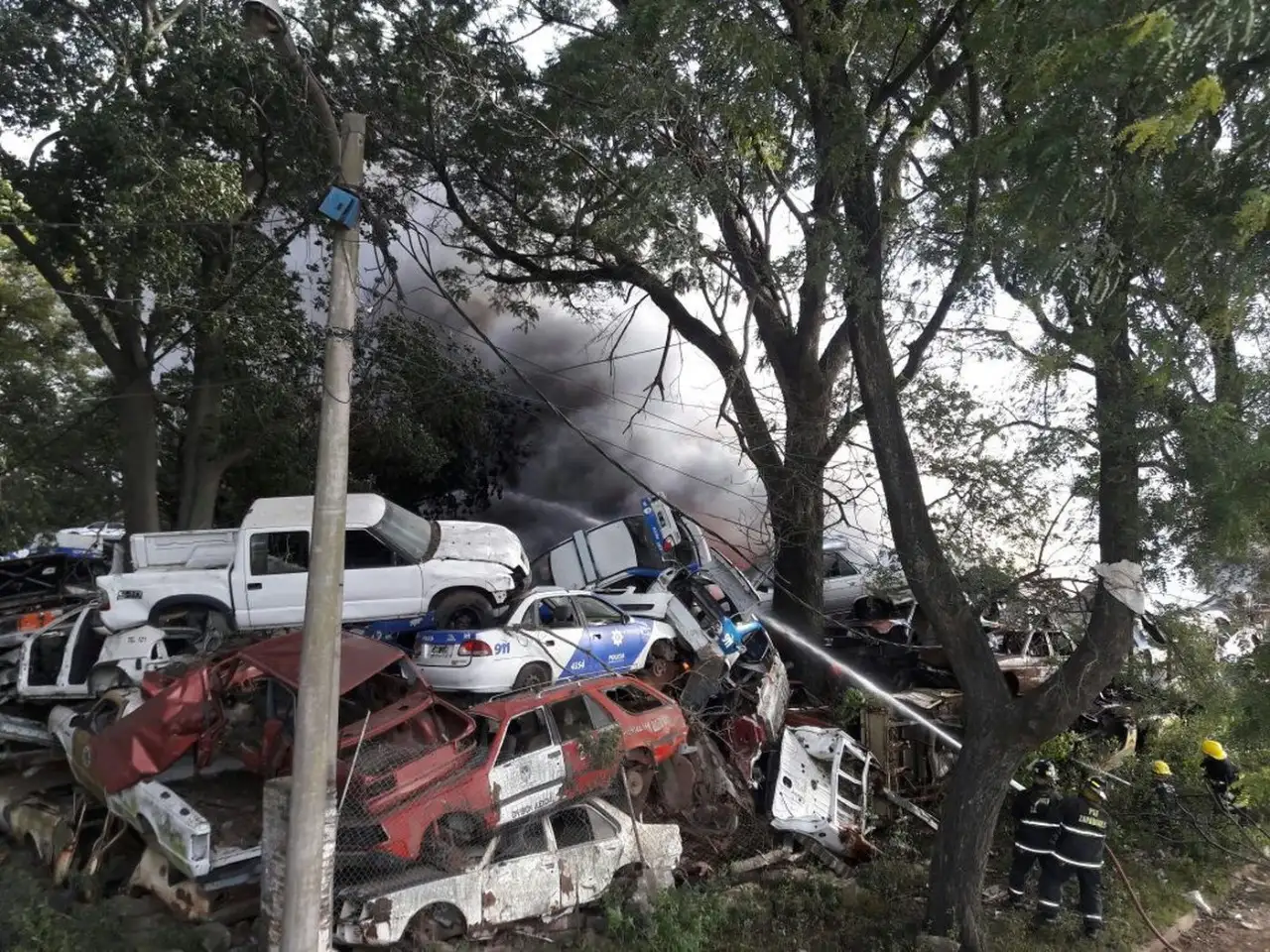 Se incendió el depósito policial de vehículos secuestrados