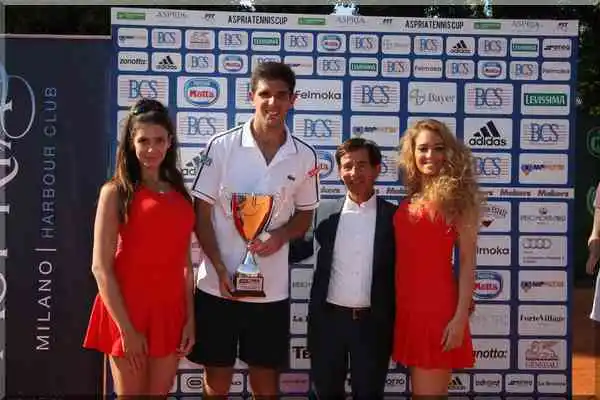 Tenis: Delbonis salió campeón en Milán y hoy debuta en Wimbledon