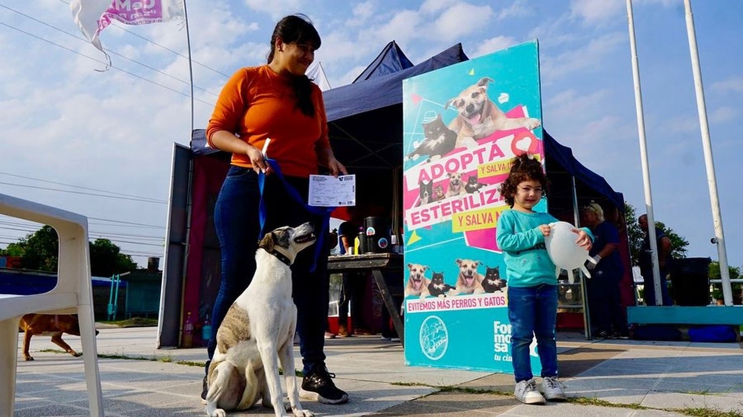 Gran éxito en la campaña de vacunación antirrábica capitalina