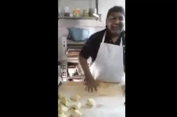 "Si no te hubieras ido CFK, sería tan feliz", la canción viral de un panadero 