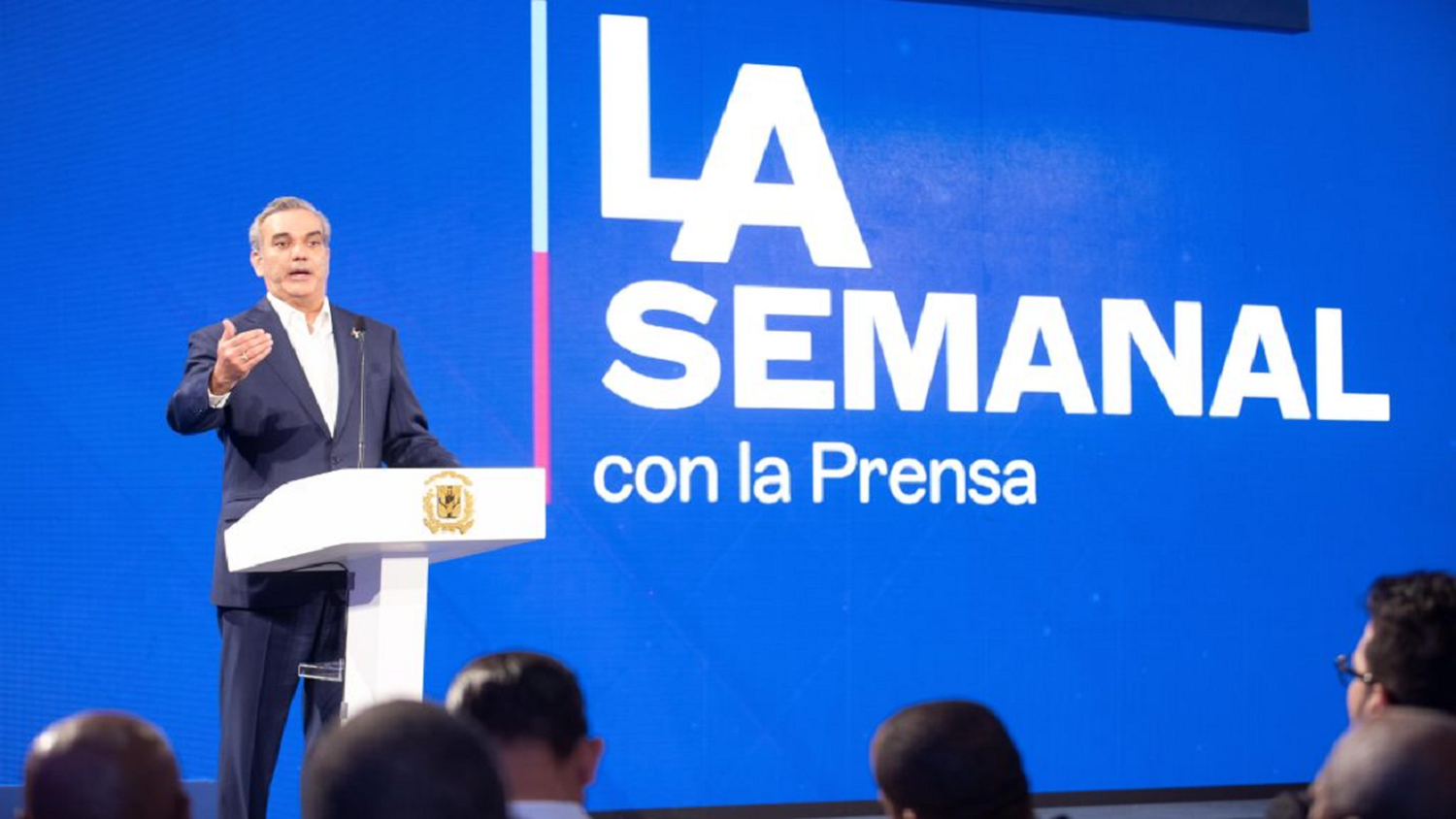 Luis Abinader aún estudia reanudación de vuelos con Venezuela: critica que  Maduro haya tomado la medida «de manera unilateral»