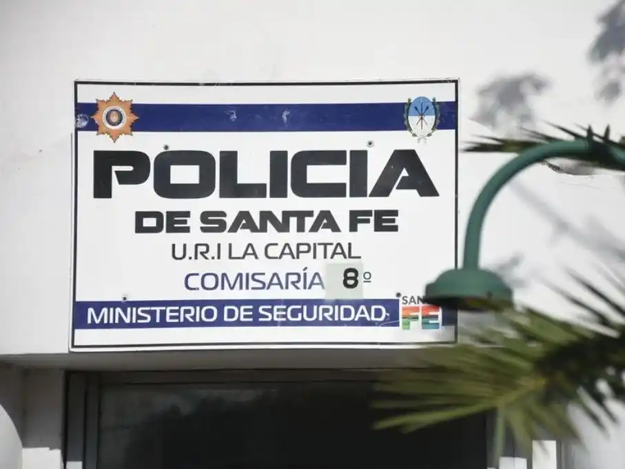 se fugo y lo encontraron en la casa de la mama 2