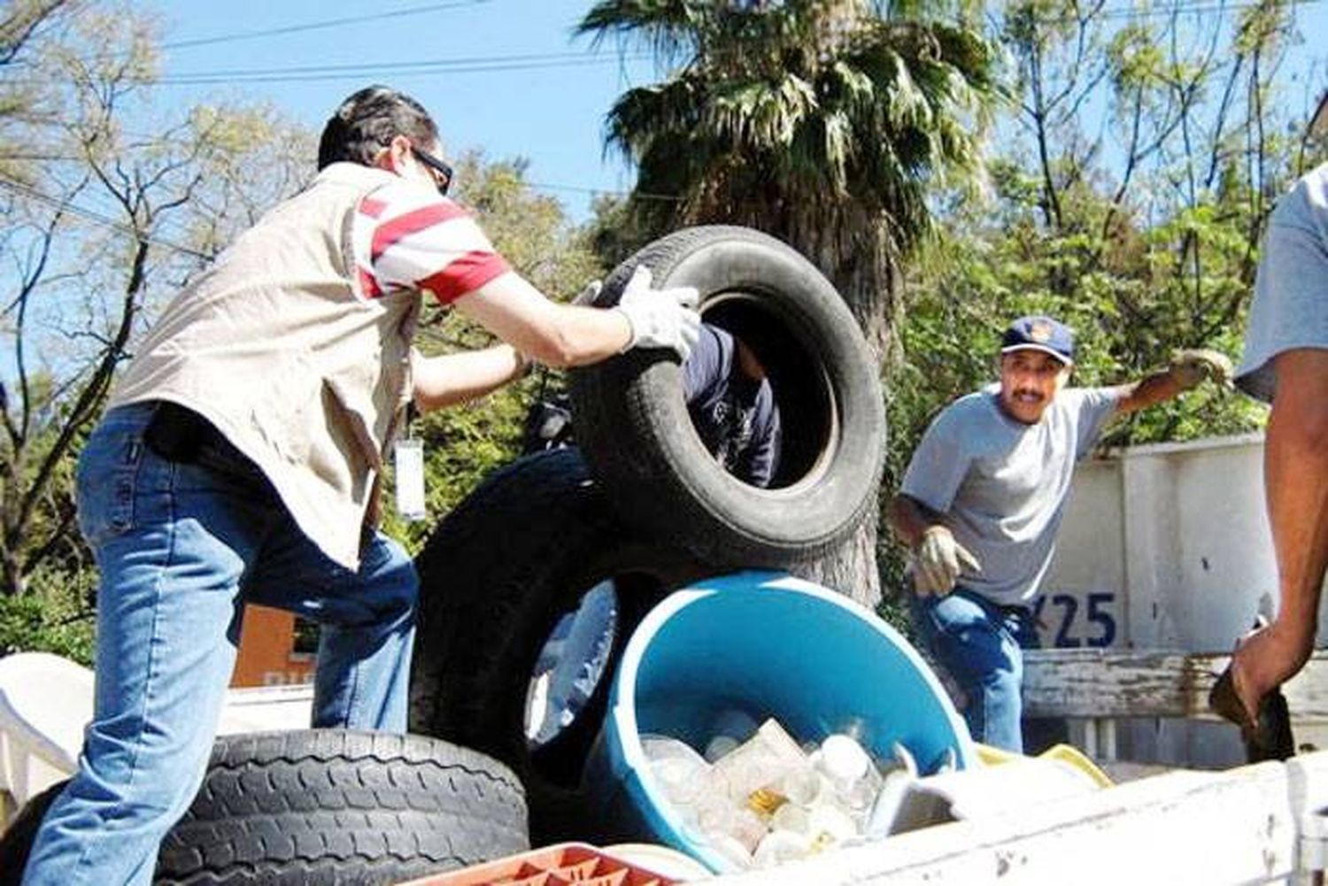 Descacharrización en zona  cercana al Club Hípico