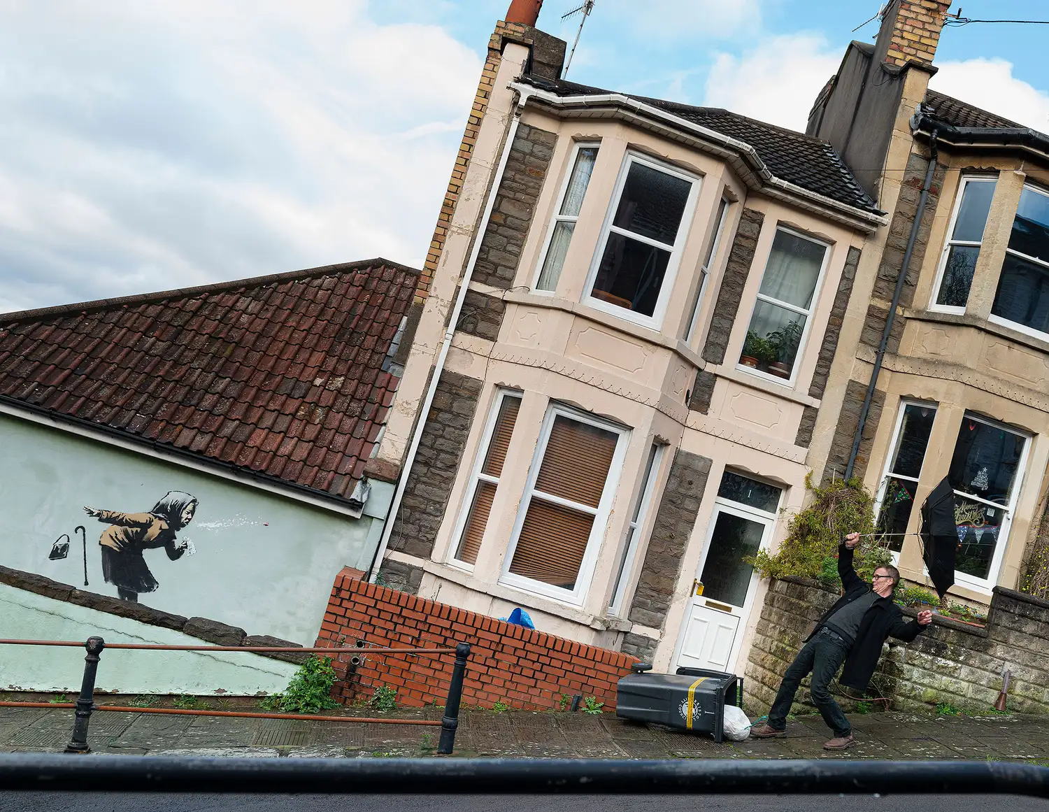 Una nueva obra de Banksy aparece en la calle más empinada de Inglaterra