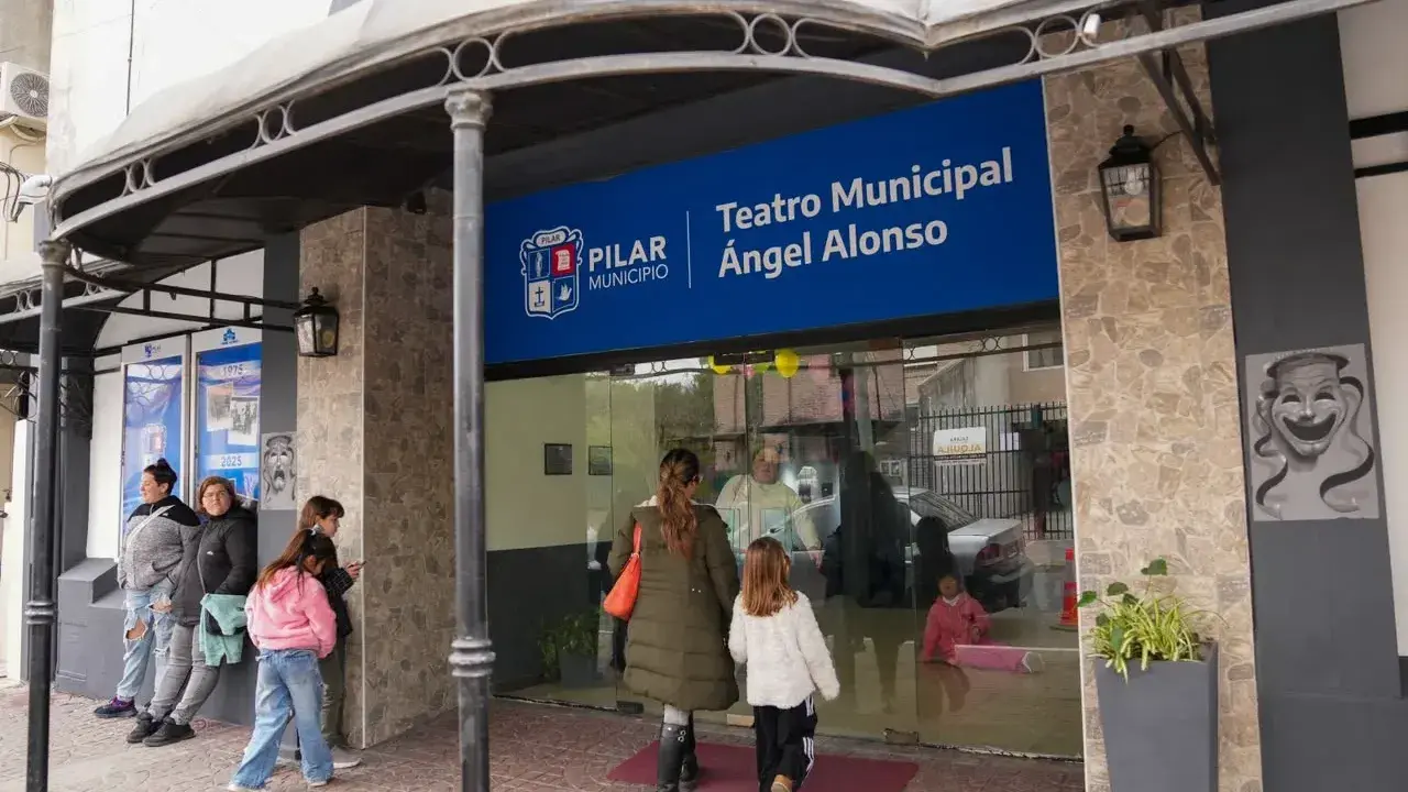 Todas las funciones, gratuitas, son a partir de las 15 horas.