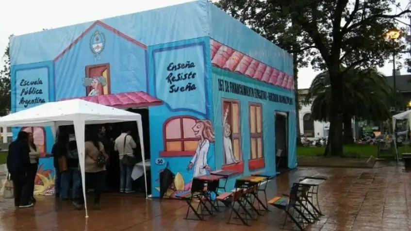 La escuela itinerante de Ctera se instalará en Rosario