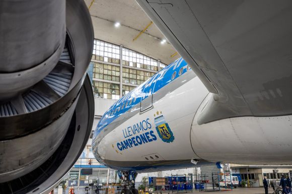 Así se puede seguir en vivo al avión que trae a la Selección Argentina con la Copa América