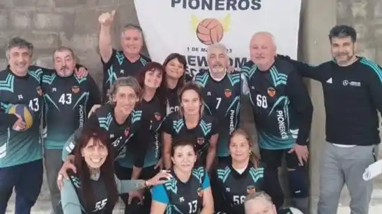 El equipo de Pioneros, que organizó el encuentro zonal