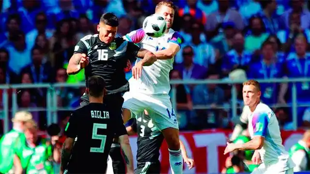 La Selección no pudo quebrar a Islandia: Lionel Messi erró un penal y empatamos