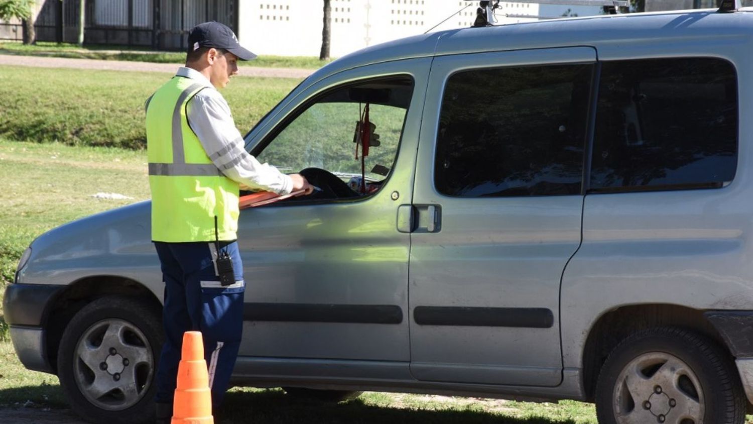 Avellaneda concientiza sobre conducción segura