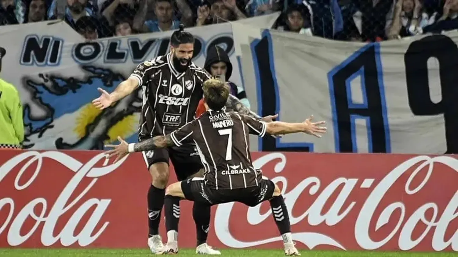 Batacazo calamar: Platense dejó afuera a Racing en Avellaneda y Vicente López no duerme de alegría