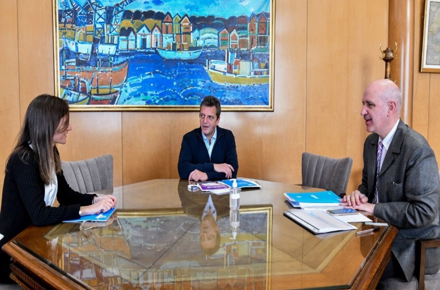 Massa se reunió con Raverta y Rigo para cerrar los detalles del bono para jubilados