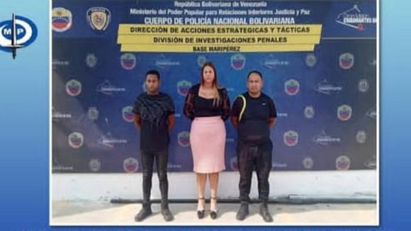 POR CORRUPCIÓN detienen a dos funcionarios policiales y una exfiscal del MP (+Detalles)