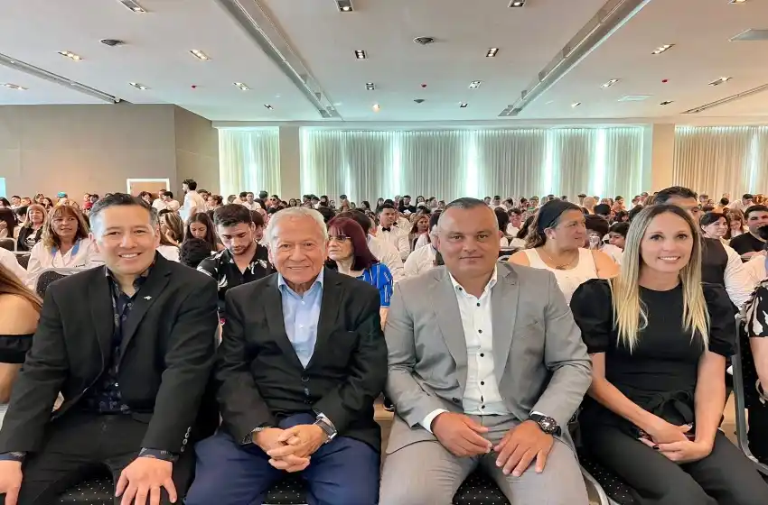 Egresaron 600 alumnos del Centro de Formación Laboral N°405 de UTHGRA Mar del Plata