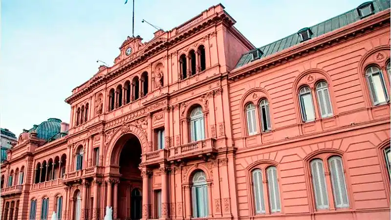Amenaza de bomba en Casa Rosada: Trabaja la Policía Federal