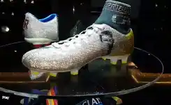 Estos son los lujosos botines de Cristiano Ronaldo