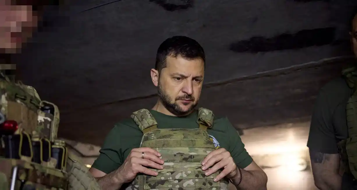 Ucrania ataca Moscú con drones y Zelenski dijo que “la guerra está llegando a Rusia”