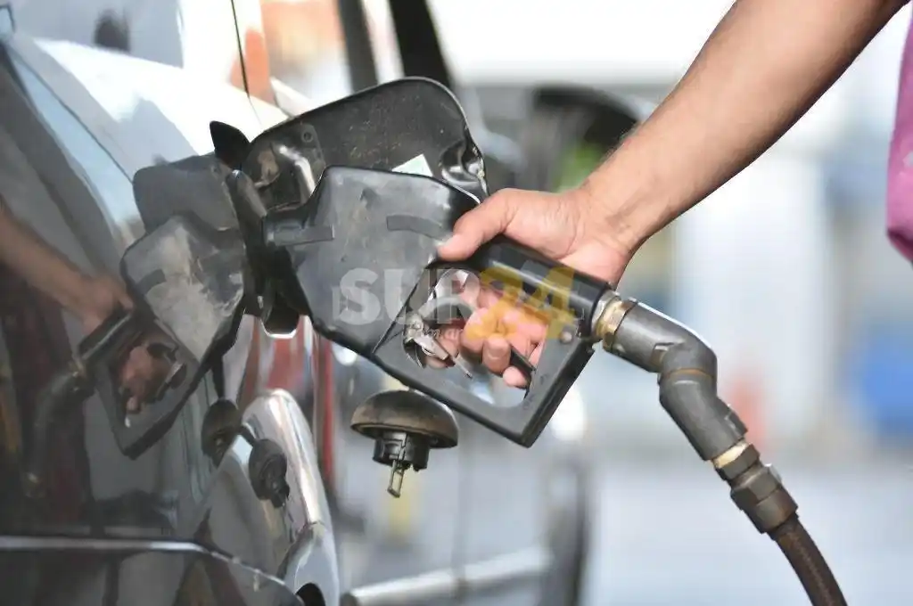 Se postergaron para marzo dos impuestos a los combustibles