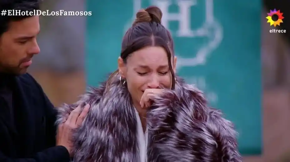 Pampita quebró en llanto en uno de los capítulos finales de "El Hotel de los Famosos"
