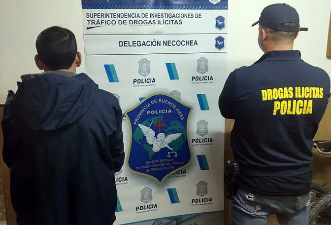 Le dieron una paliza a una joven y le robaron la bicicleta