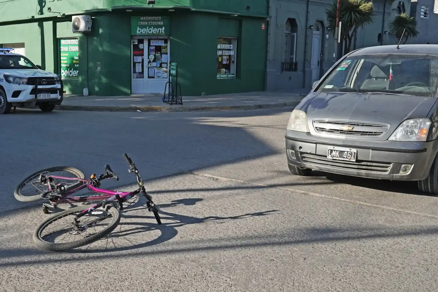 Accidente de tránsito, se produjo esta tarde en la esquina de calles 65 y 68, de Necochea